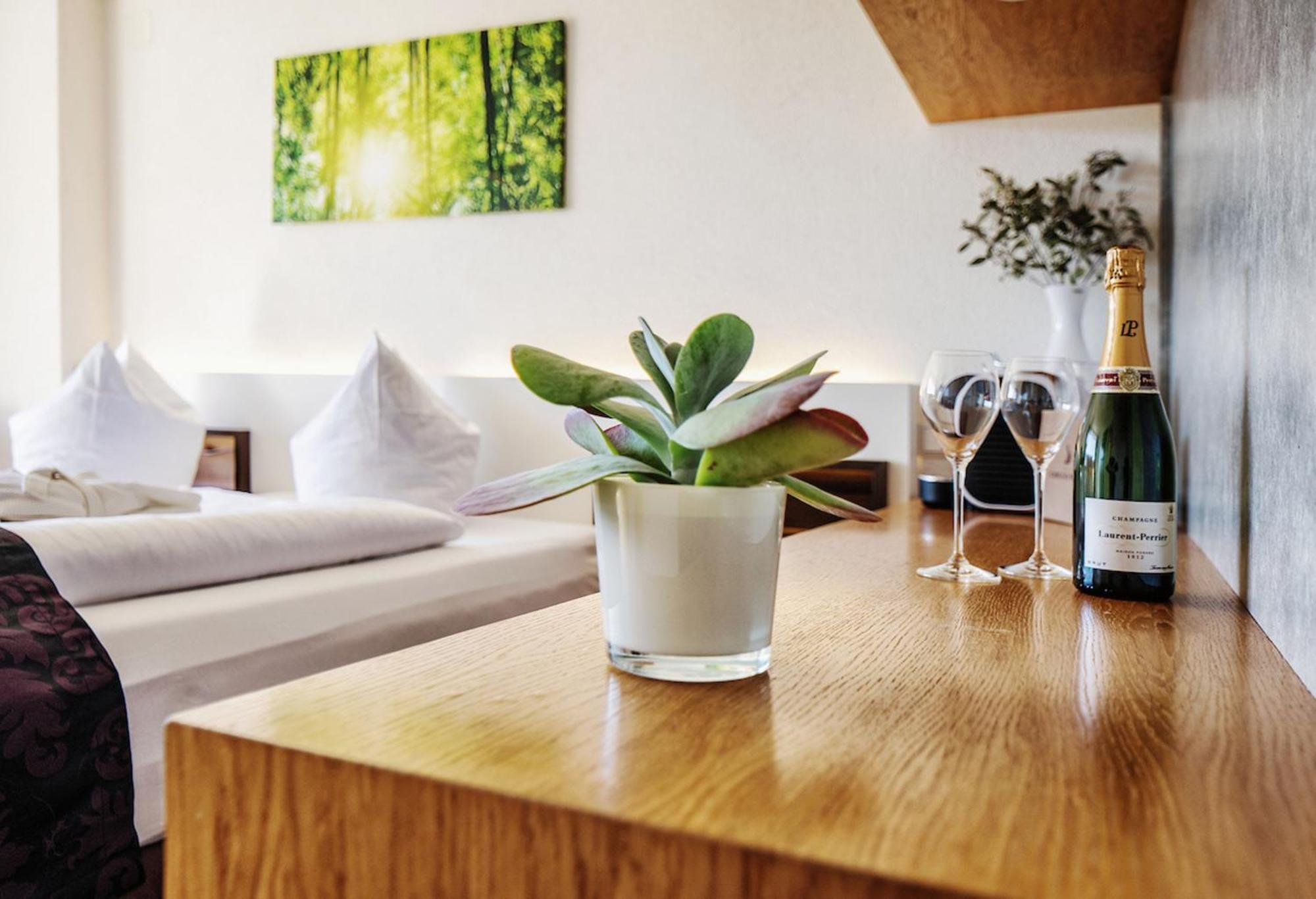 Seehotel Litz ลังเงนาร์เงน ภายนอก รูปภาพ